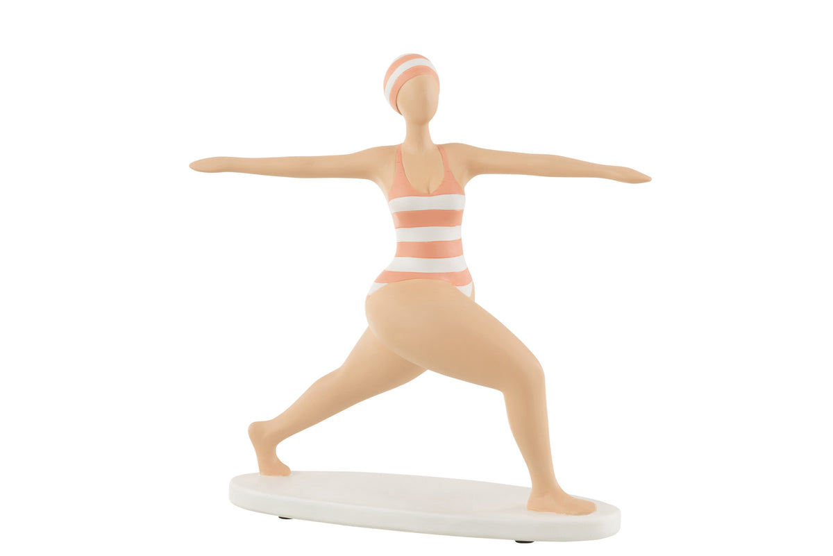 Figura Mujer haciendo yoga