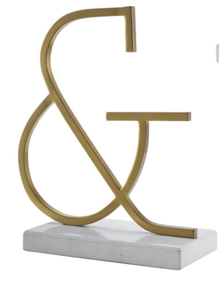 Escultura "&"