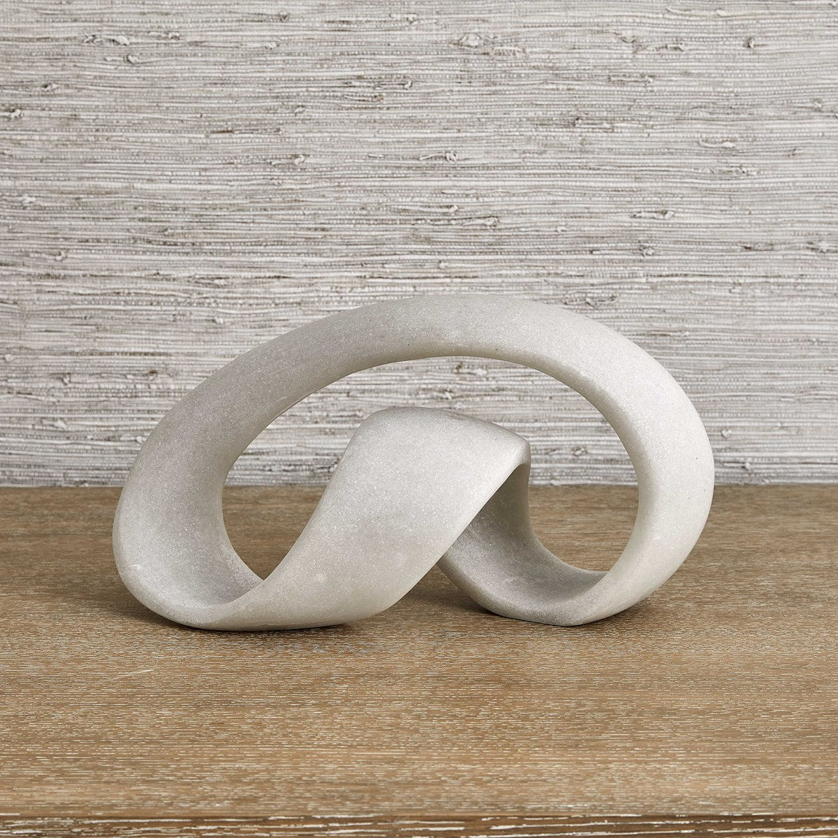 Escultura Knot Now White Marble